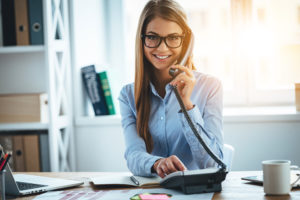 women on the phone